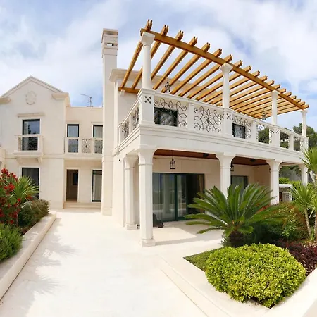 Richi Villa